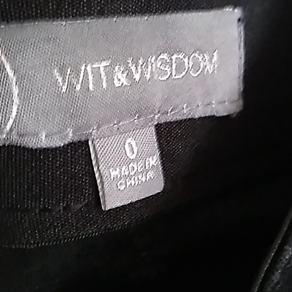 Wit and Wisdom Ankle length jeans. NWOT - Picture 4 of 7